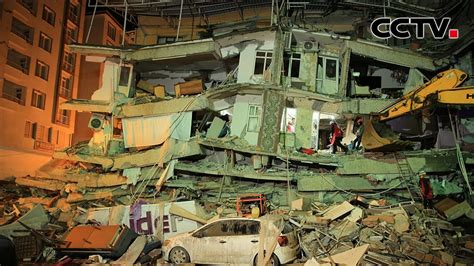 土耳其地震致大量房屋倒塌