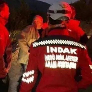 土耳其男子喝醉后加入救援