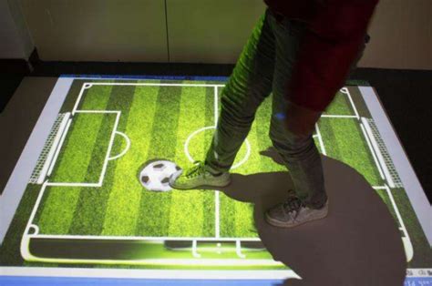地面互动投影足球