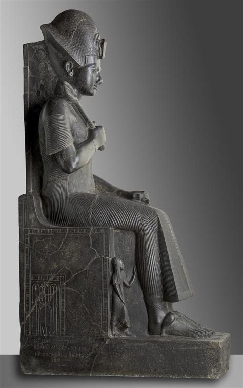 埃及法老拉美西斯雕像