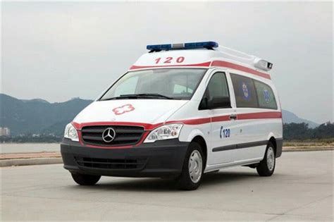 奔驰凌特救护车图片北京