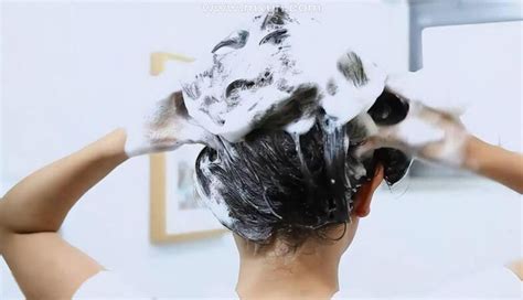 女人梦见自己在洗头发是什么意思