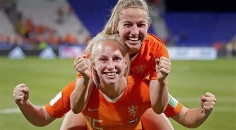 女足世界杯荷兰队比赛