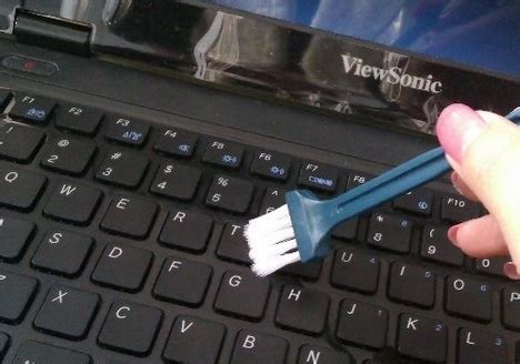 如何彻底清理笔记本键盘