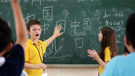 如何给外国小孩上中文课