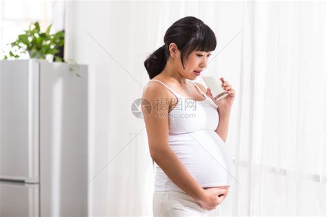 孕妇喝一杯奶茶没事吧
