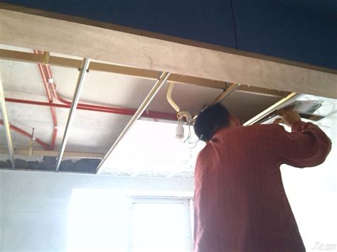 室内装修吊顶过程视频