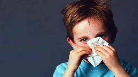 小孩发烧引起流鼻血图片