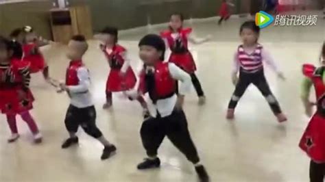 小苹果儿童歌舞视频
