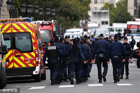 巴黎警局总部遭持刀袭击已致3死