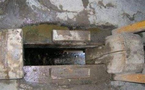 布达拉宫的厕所300年无人清理