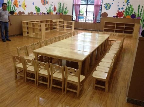 幼儿园26张桌子怎么摆