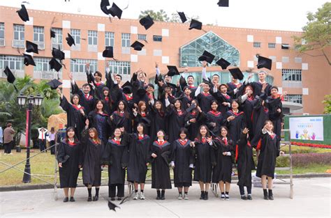 广东外语外贸大学2015毕业照