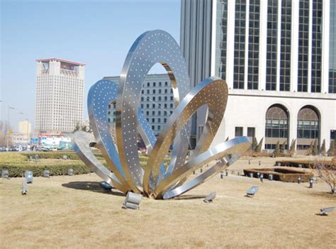 广东广场不锈钢雕塑多少钱