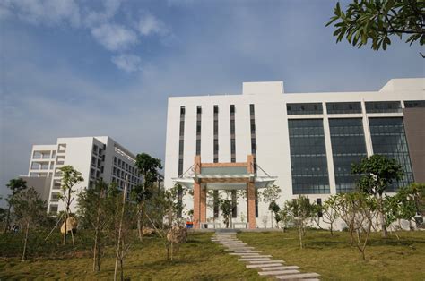 广东第二师范学院是几本学校
