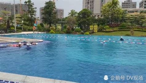 广州小区泳池游水男孩意外身亡