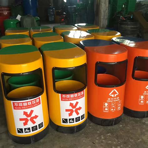 广州玻璃钢垃圾桶批量定制