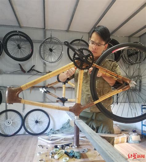 广西男子用竹子造自行车