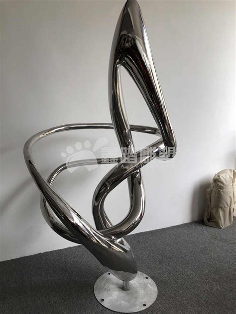 异型钢管雕塑