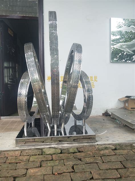 徐州不锈钢雕塑加工厂家