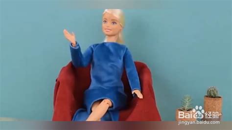怎么给芭比娃娃做板凳和椅子