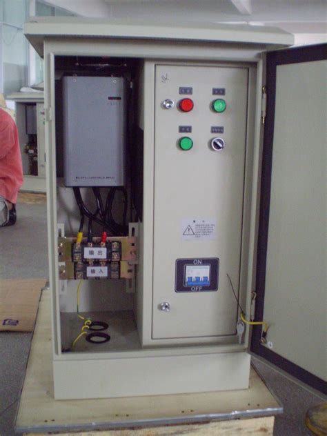 抽油机控制箱安装