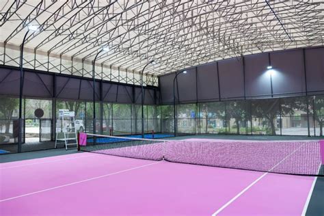 新增网球场