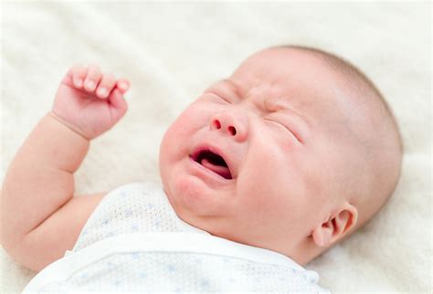 新生婴儿的哭声