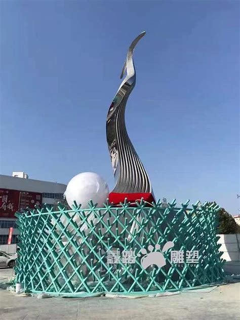 新疆不锈钢公园雕塑