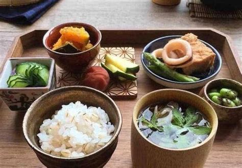 日本三餐食谱