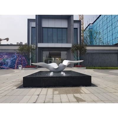 松江区进口玻璃钢雕塑优选企业