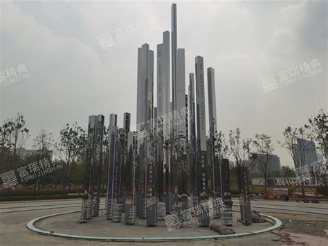 枣庄公园玻璃钢雕塑生产