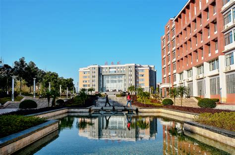 桂林国外大学