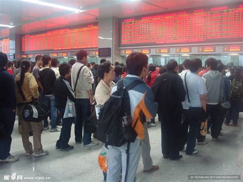武昌火车站有人工售票窗