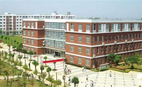 武汉外语外事学院职业技术学院