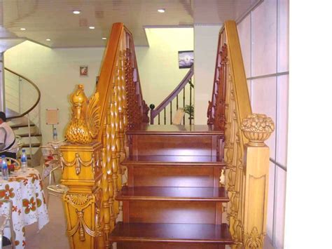 武汉奇步楼梯
