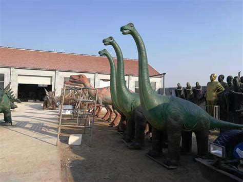 水泥恐龙雕塑图片