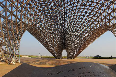 江西钢结构艺术造型景观雕塑