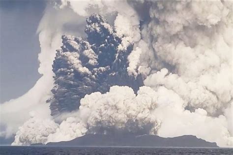 汤加拍摄火山爆发照片失联的博主