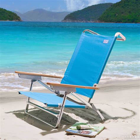 沙滩折叠椅拍照