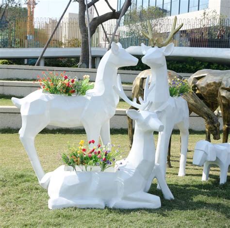 河南玻璃钢动物雕塑产品