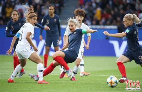 法国女足世界杯首次拉开帷幕