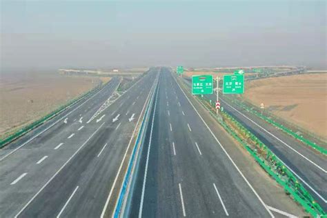津石高速有几条车道