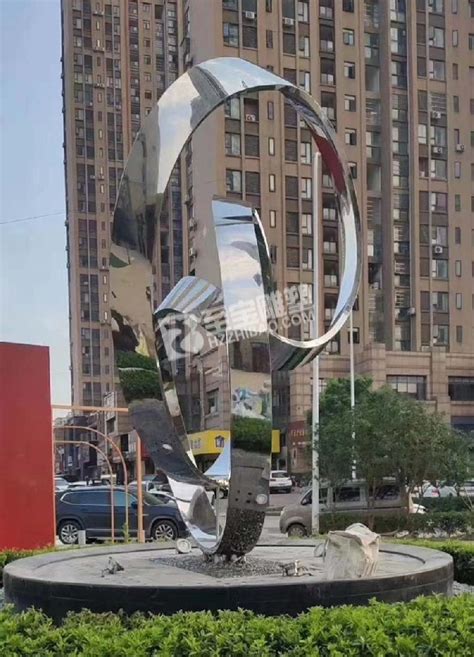 浙江抽象玻璃钢雕塑联系方式