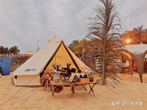 海滩住帐篷