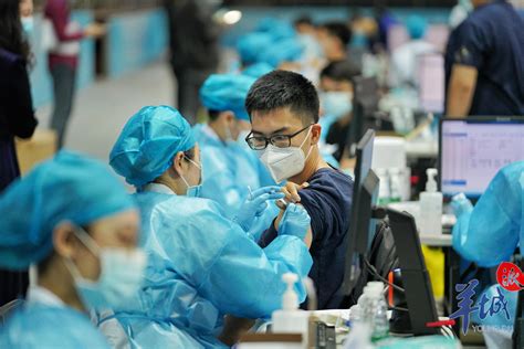 深圳区里四月份新冠疫苗接种专项工作部署会