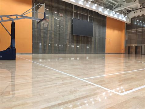 深圳篮球馆实木地板
