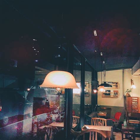 深夜的咖啡店