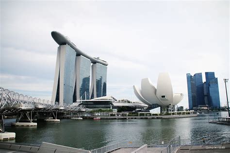 湖州新加坡留学联系方式是什么