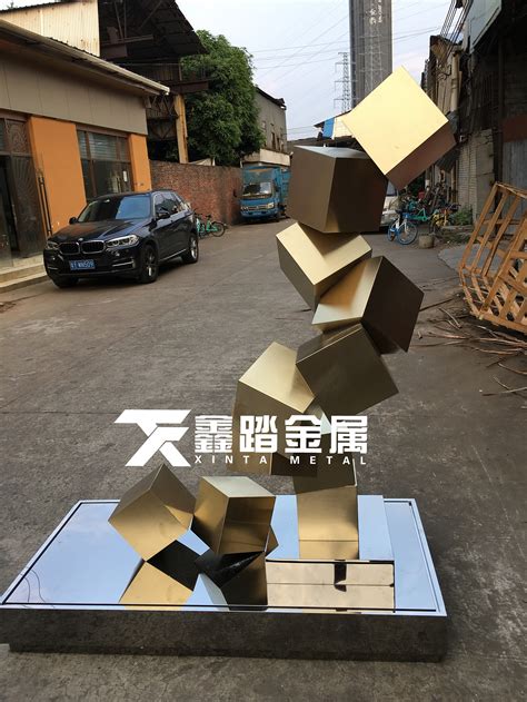 漳州不锈钢几何雕塑
